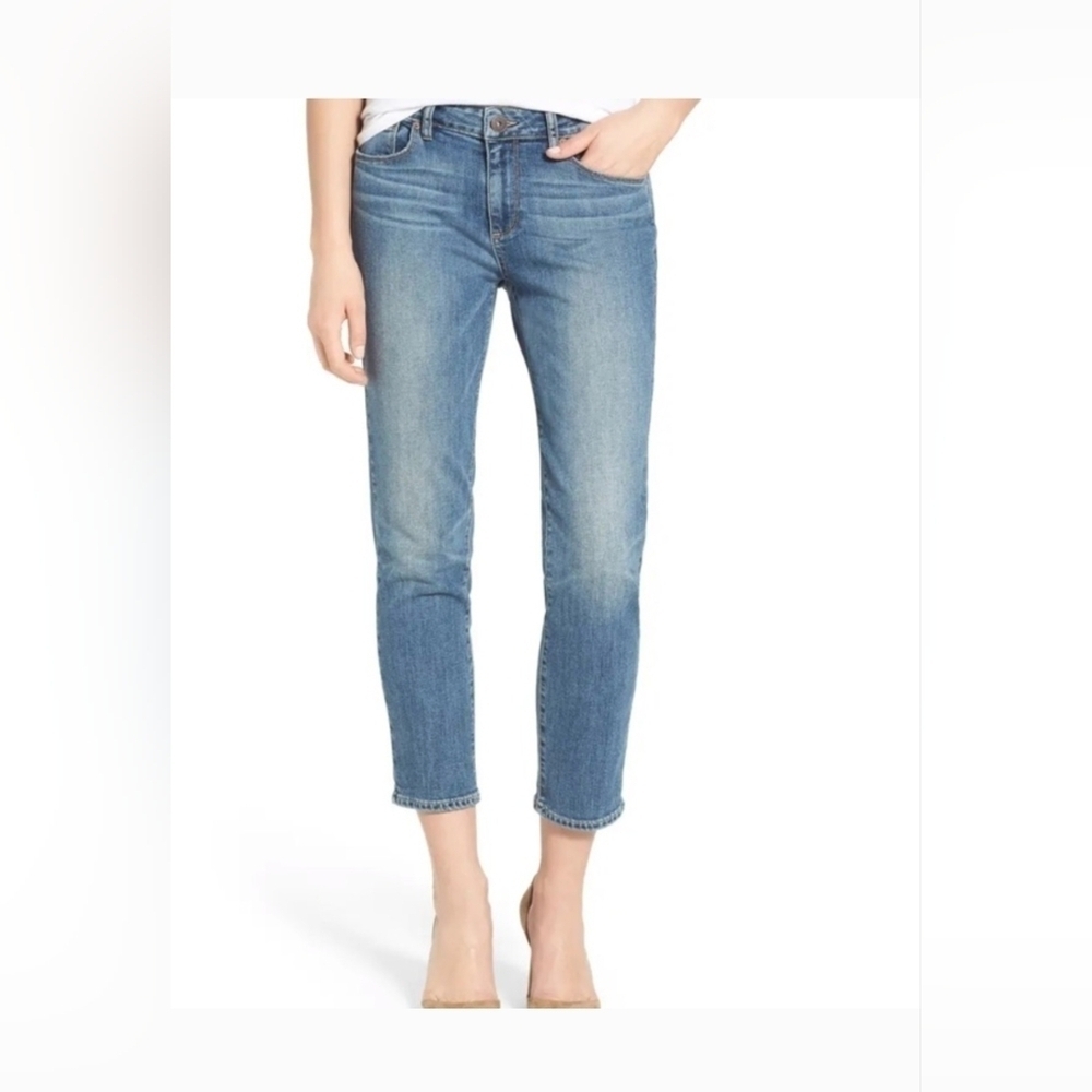 Paige Denim Woman's Jimmy Jimmy Crop Jeans Mand In USA.  Size 26